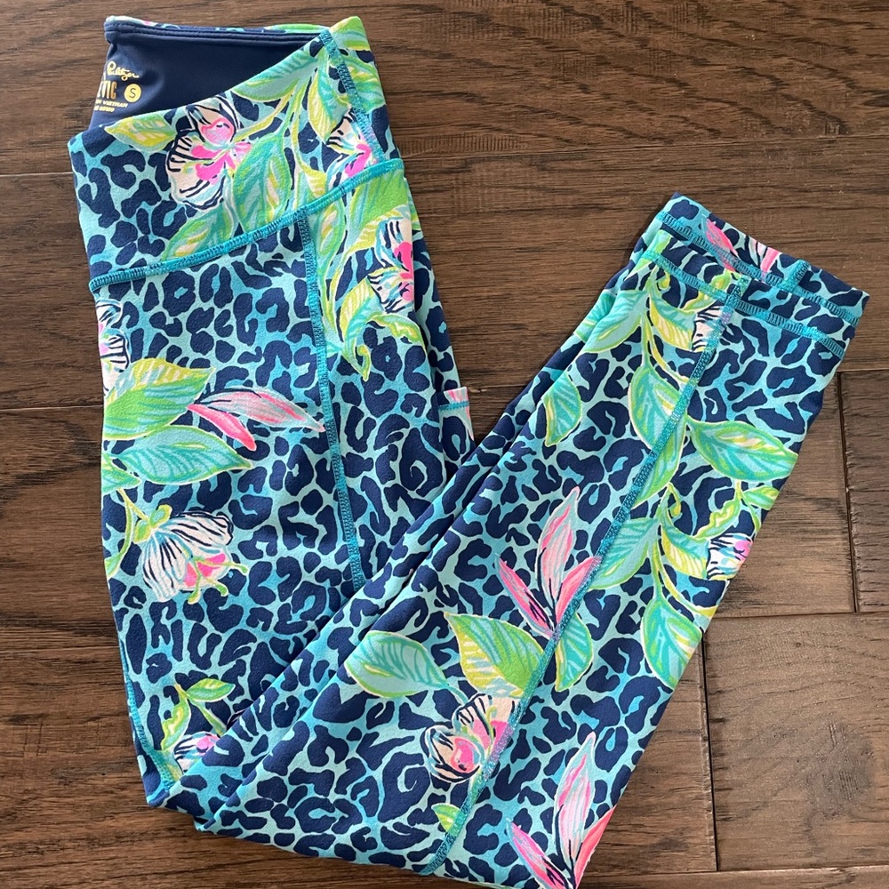 Lilly Pulitzer UPF 50 Luxletic Weekender Midi Legging
